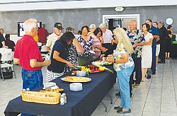 Dinner acknowledges efforts of volunteers who contributed to Eucharistic Rally�s success