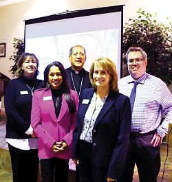 Ofrecen presentaciones financieras diocesana