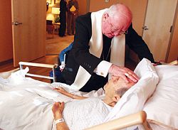 Las ense�anzas cat&oacute;licas llaman a la preservaci&oacute;n de la  santidad de los enfermos terminales 
