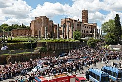 La Iglesia debe continuar el legado de misericordia del Papa, dice un cardenal