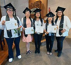 Five women complete Latina leadership program