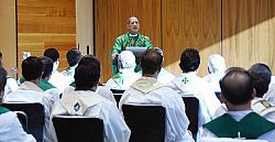 Convocaci&oacute;n de clero se enfoca en el ministerio de vocaciones
